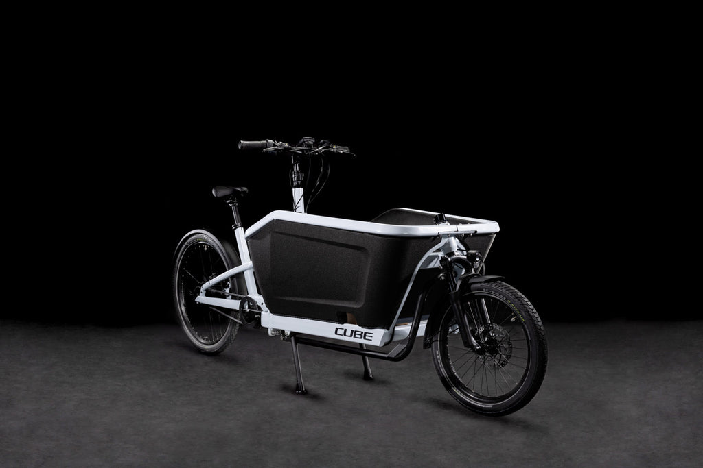 Cube Cargo Hybrid 500 flashwhite´n´black