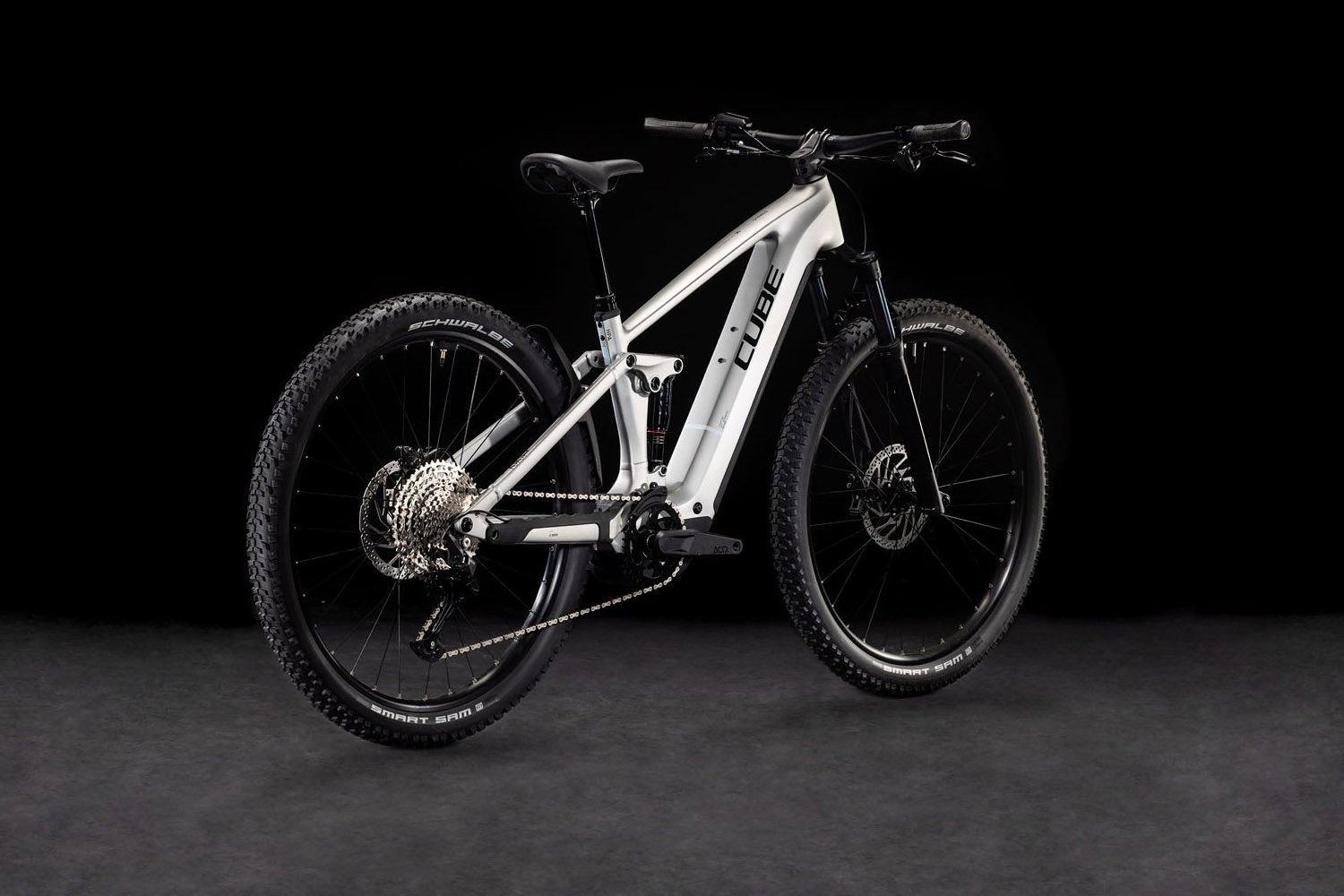 Cube Stereo Hybrid ONE22 Race 800 silver n´black