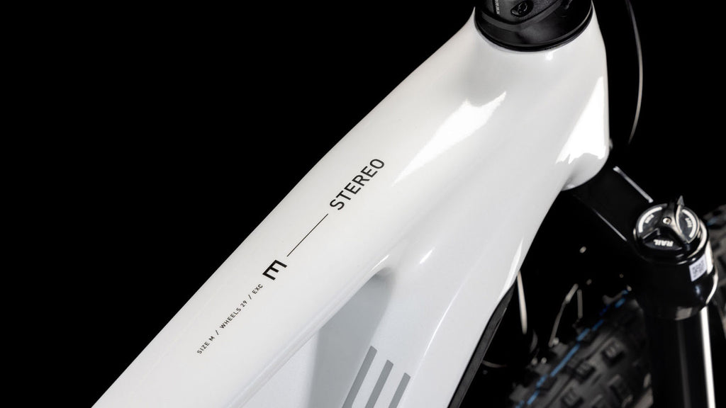 Cube Stereo Hybrid ONE44 EXC 800 metallicwhite n´black
