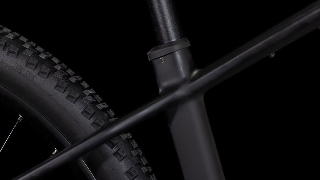 Cube Reaction Hybrid ONE 600 blackline
