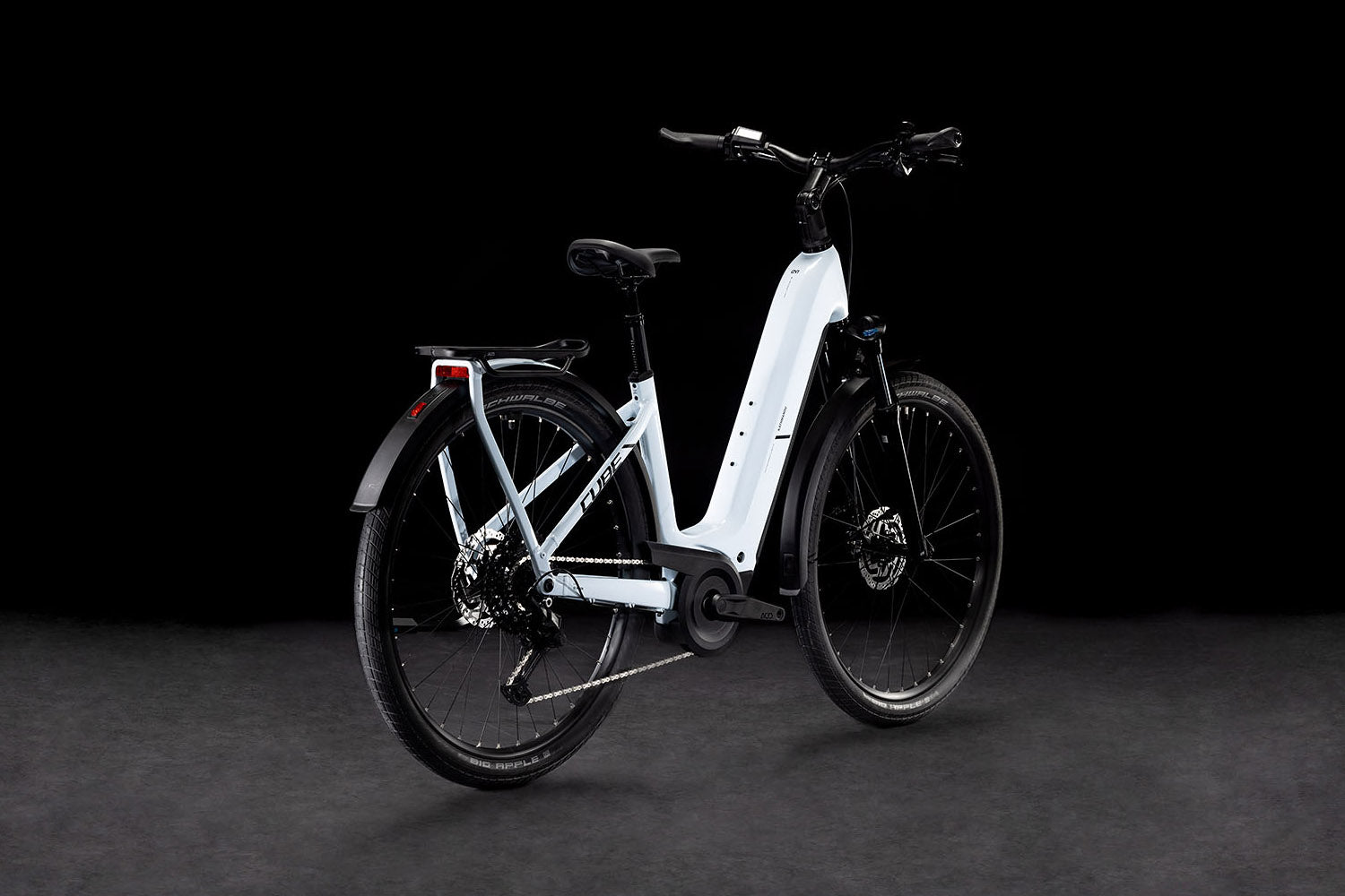 Cube Kathmandu Hybrid ONE 600 Easy Entry polarwhite´n´black