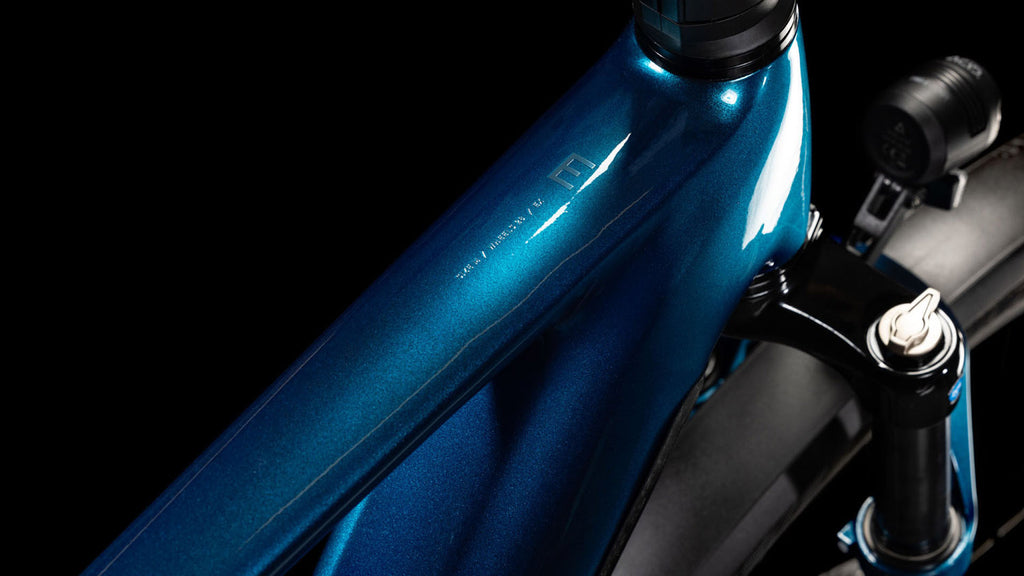 Cube Kathmandu Hybrid EX 800 electricblue´n´chrome