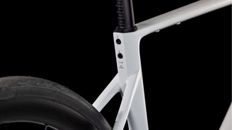 Cube Attain C:62 SLX cotton´n´grey